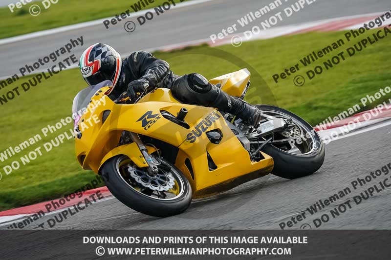 donington no limits trackday;donington park photographs;donington trackday photographs;no limits trackdays;peter wileman photography;trackday digital images;trackday photos